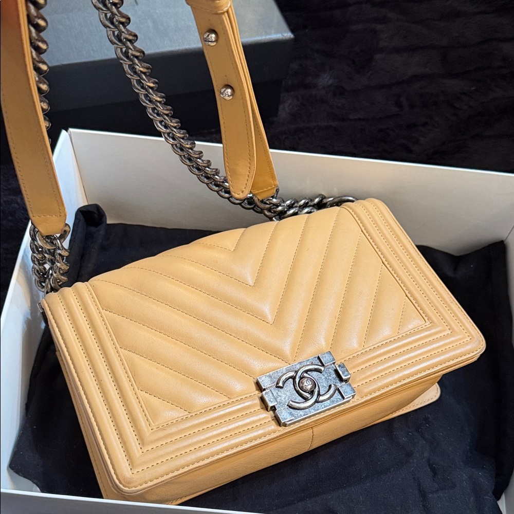 CHANEL Tan Chevron Quilted Shoulder Bag
